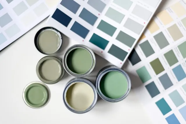 Farbfächer mit Wandfarben